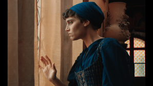 POURQUOI PARLEZ VOUS SI BAS